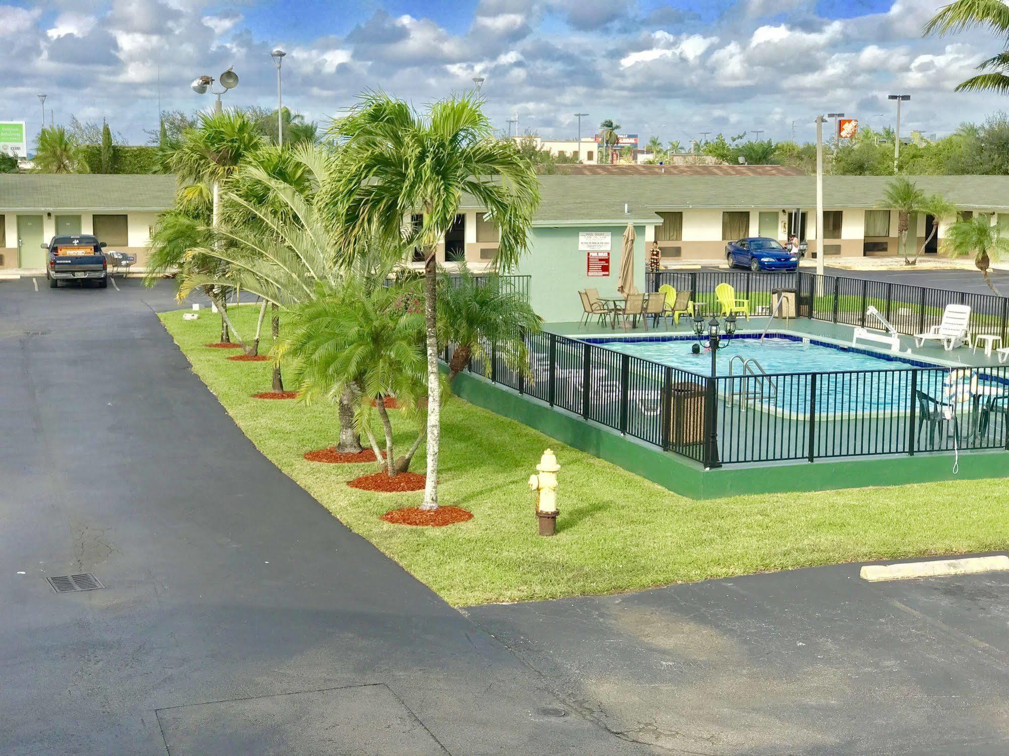 Budget Host Inn Florida City Buitenkant foto