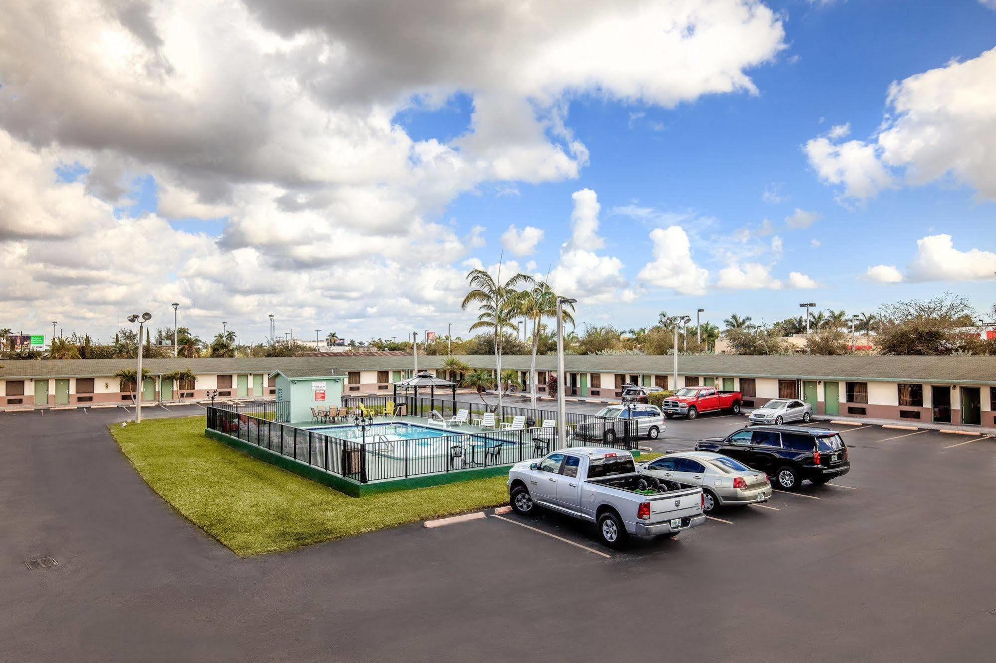 Budget Host Inn Florida City Buitenkant foto